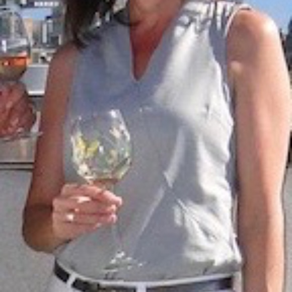 TOAD & CO is known for it's Eco Materials l Top with side zip pocket and quality - Picture 2 of 8